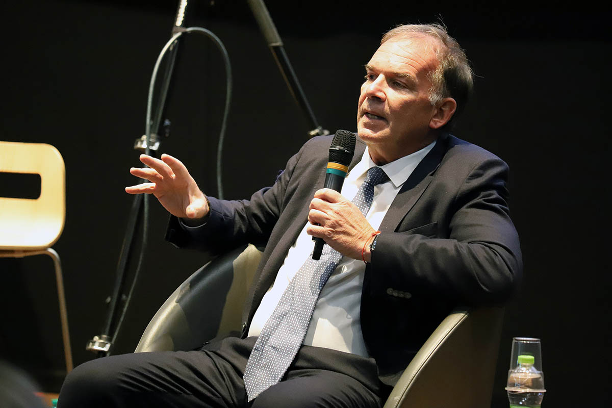 Selezioni, Filippo Riniolo, performance 30 min, museo MaXXI