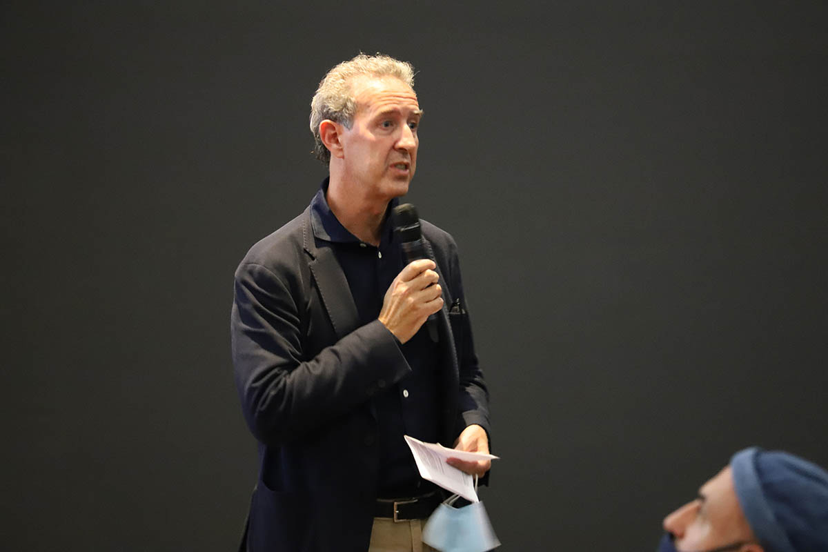 Selezioni, Filippo Riniolo, performance 30 min, museo MaXXI