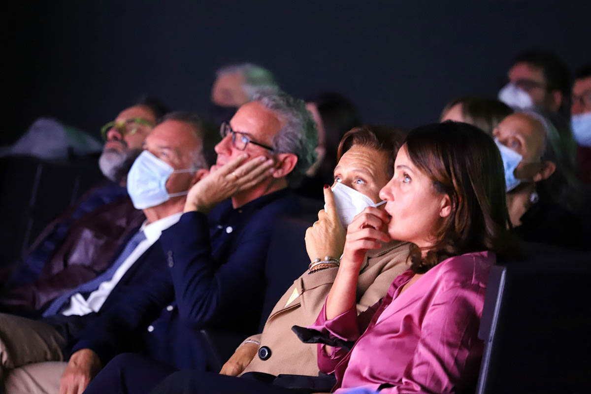 Selezioni, Filippo Riniolo, performance 30 min, museo MaXXI